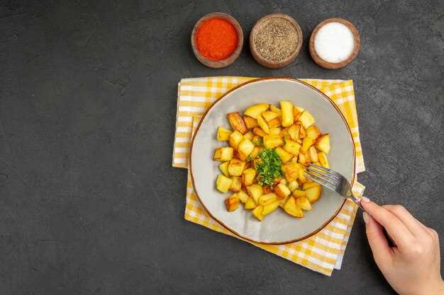 Добавление картофеля: в какой момент и как лучше класть на сковороду