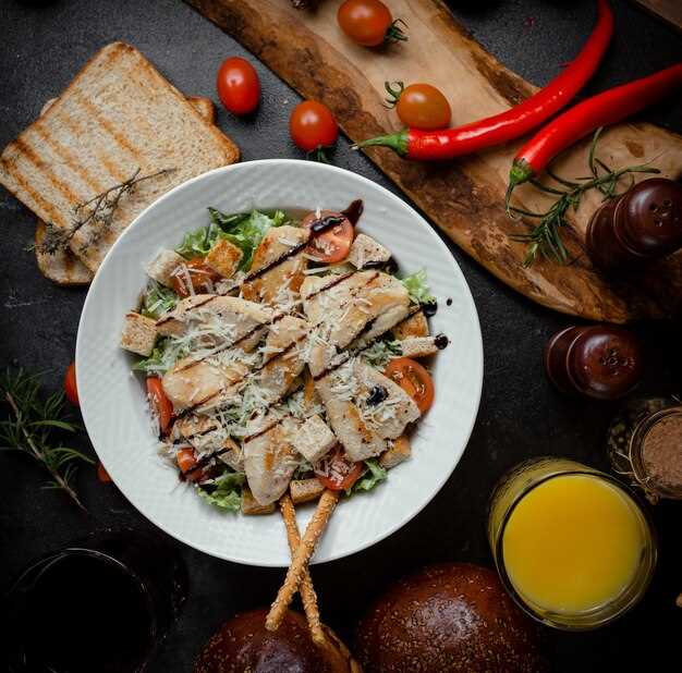 Оригинальные идеи салатов с отварной курицей для праздничного стола