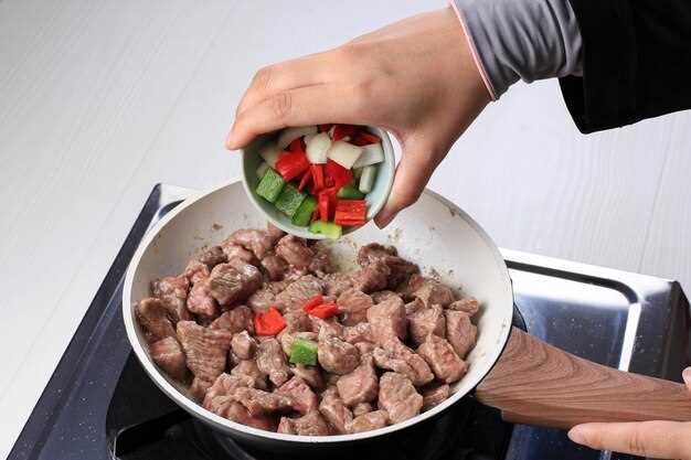 Обработка мяса перед жаркой: маринады или сухая специя?